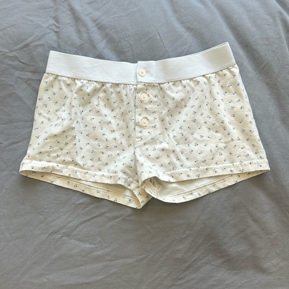 Brandy Melville Cream/Blue Floral Boy Short Underwear